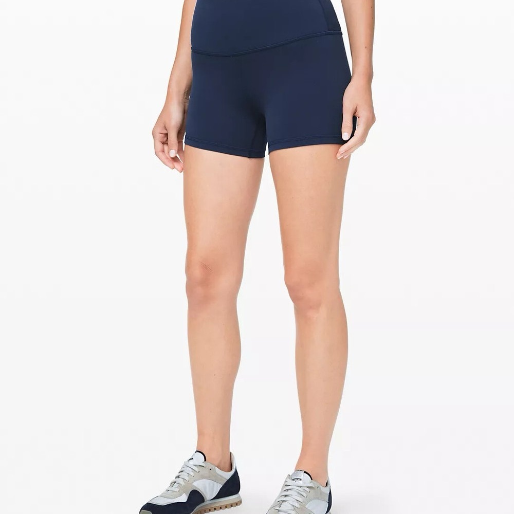 Lululemon Athletica Navy Align 4 inch inseam shorts size 6